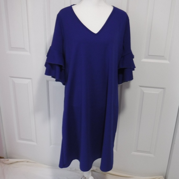 Olivia Matthews Dresses & Skirts - NWOT Olivia Matthews Dress 3X Blue Bell Sleeves